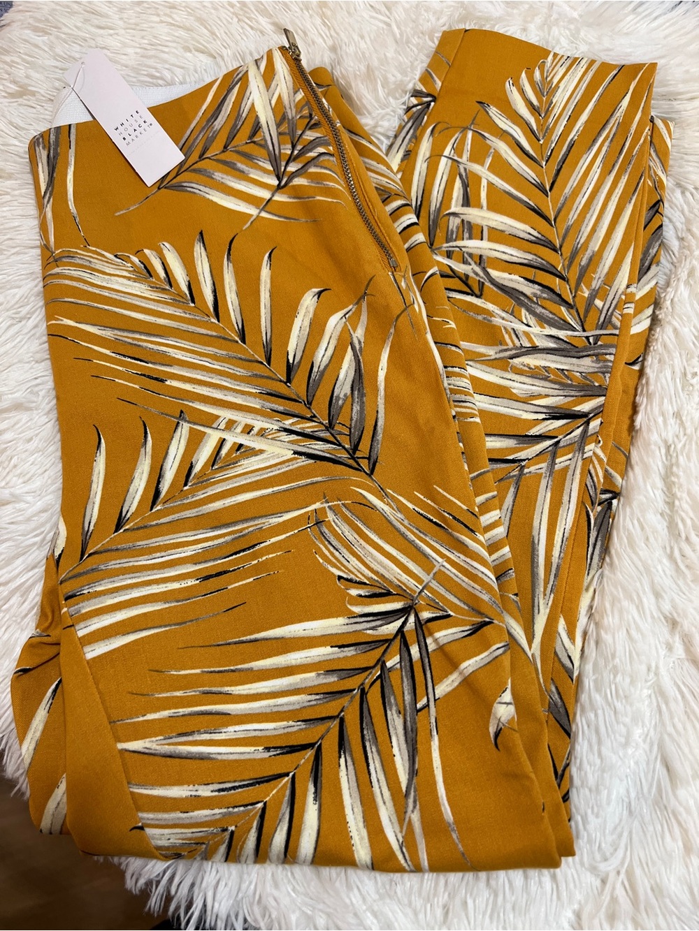 White House Black Market Island Palm Aura Crop Pants -Size 4 - Picture 5 of 13